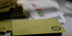 Sandıklar kapandı oylar sayılıyor