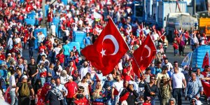 Türkiye demokrasi nöbetindeydi