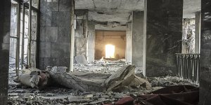 Darbeci pilot cezaevinde de faaliyetlerine devam etti