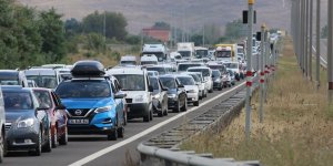 Sürücülere dönüş yolu uyarısı