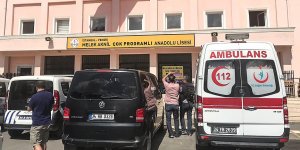 Pendik'te lisede okul çalışanını rehin alan kişi teslim oldu