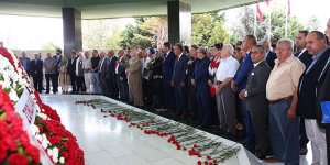 Menderes ve arkadaşları mezarları başında anıldı!