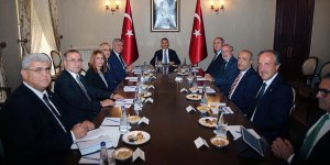 Cumhurbaşkanı Yardımcısı Oktay: İhracata dayalı büyüme hedefimiz var