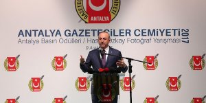 Dışişleri Bakanı Çavuşoğlu: Fransız polisinin kullandığı aşırı güç ibretliktir