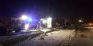 Ankara ve Kırşehir'de yolcu otobüsü devrildi