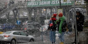 İstanbul'da KAR YAĞIŞI etkili oluyor!