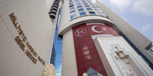 MHP'de görevden alma ve disipline sevk