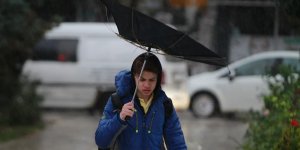Meteorolojiden 4 il için kuvvetli rüzgar ve fırtına uyarısı