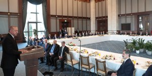 Cumhurbaşkanı Erdoğan bazı kanaat önderleriyle görüştü