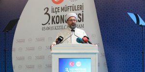 Diyanet İşleri Başkanı Erbaş: Camilerimiz asla ayrıştırmaya alet edilemez