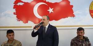 Bakan Varank: Hizmet edilsin diye gönderdiğimiz paraları Kandil'e peşkeş çektiler