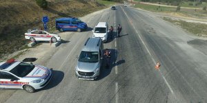 Emniyet Genel Müdürlüğü ve Jandarma Genel Komutanlığından eş zamanlı operasyon