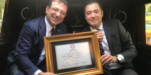 Ekrem İmamoğlu mazbatasını aldı!