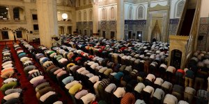 Ramazan ayının ilk teravih namazı pazar günü kılınacak!
