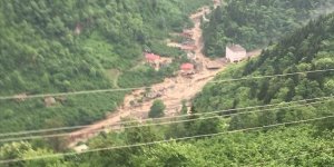 Araklı'daki selde bir kişinin cesedine ulaşıldı