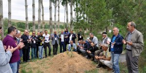 Görev başında vefat eden Abdulkadir Nişancı mezarı başında anıldı