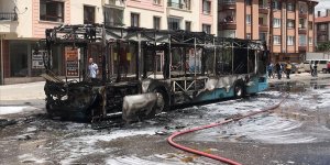Başkentte seyir halindeki özel halk otobüsünde yangın