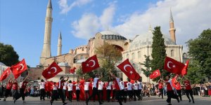 Londra ve İstanbul'da eş zamanlı '15 Temmuz' koreografisi