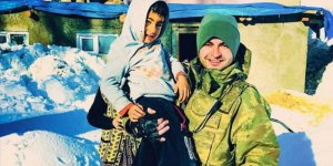 Minik şehit Ayaz ile şehit astsubay aynı karede