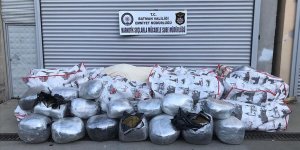 Batman'da plastik boru arasına gizlenmiş 1 ton esrar ele geçirildi