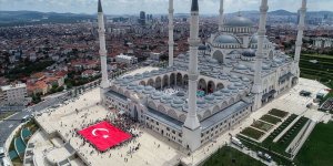 Büyük Çamlıca Camisi'nde Yaz Kuran Kursu Şenliği