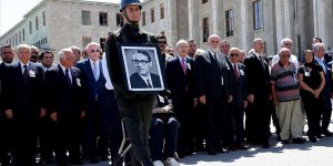 Eski Meclis Başkanı Bozbeyli için tören düzenlendi