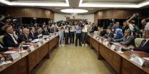 Hükümet memur ve memur emeklisine zam teklifini sundu