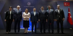 Pekcan: Türkiye-İran ilişkileri iş dünyasının önünü açıcı bir yön alıyor
