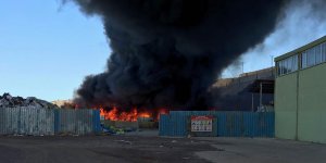 Kırıkkale'de fabrika deposunda yangın