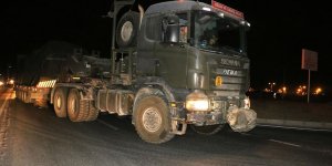 Şanlıurfa'da Suriye sınırına askeri sevkiyat