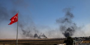 Tel Abyad'daki terör hedefleri obüs atışlarıyla vuruluyor