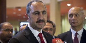 Adalet Bakanı Gül: Türkiye operasyonu uluslararası hukuk çerçevesinde sürdürmektedir