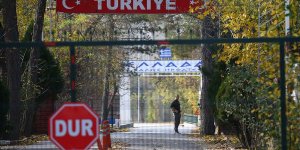 Sınır dışı edilen YTS'nin tampon bölgede bekleyişi sürüyor