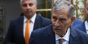 Eski başbakanlardan Yıldırım Akbulut hastaneye kaldırıldı