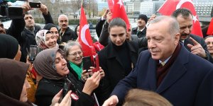 Cumhurbaşkanı Erdoğan İsviçre'de sevgi gösterileriyle karşılandı