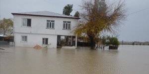 Bakanlıktan Adana'da selden etkilenenlere destek