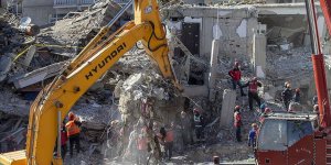 Elazığ'daki depremde 35 kişi hayatını kaybetti!