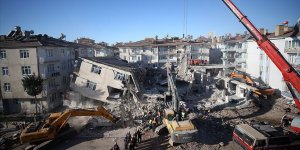 Elazığ'daki depremin üzerinden 3 gün geçti...