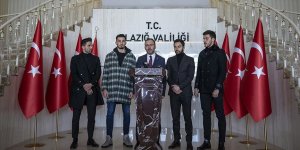 Bakan Kasapoğlu ve futbolcular depreme ilişkin açıklama yaptı