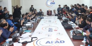 Bakanlardan deprem bölgesine okul yaptıracak iş insanlarına teşekkür