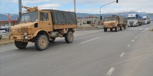 Sınır birliklerine askeri sevkiyat sürüyor