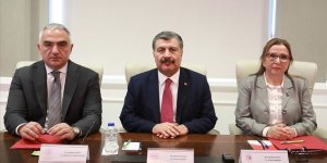 Sağlık Bakanı Koca: Koronavirüs konusunda risk ciddi