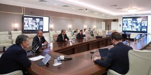 Bakan Fahrettin Koca'dan 81 ilin sağlık müdürüyle toplantı