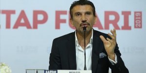 Eski milli kalecilerden Rüştü Reçber koronavirüs teşhisiyle hastaneye kaldırıldı