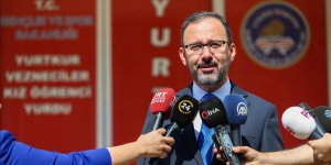 Üniversite öğrencilerinin nisan ayı burs ve kredileri hesaplara yatırılmaya başlandı