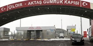 Çıldır - Aktaş Gümrük Kapısı en yoğun dönemini geçiriyor!