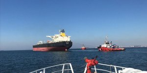 İstanbul Boğazı'nda makina arızası yapan tanker kurtarıldı