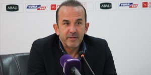 Erzurumspor Teknik Direktörü Özdilek: Futbolun geleceğiyle ilgili hiçbir şey netleşmedi