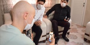 Kanser tedavisi gören Ayyüce'ye Alper Potuk sürprizi