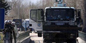Kovid-19 salgınından faydalanarak sığınmacıları zorla Türkiye'ye gönderiyorlar